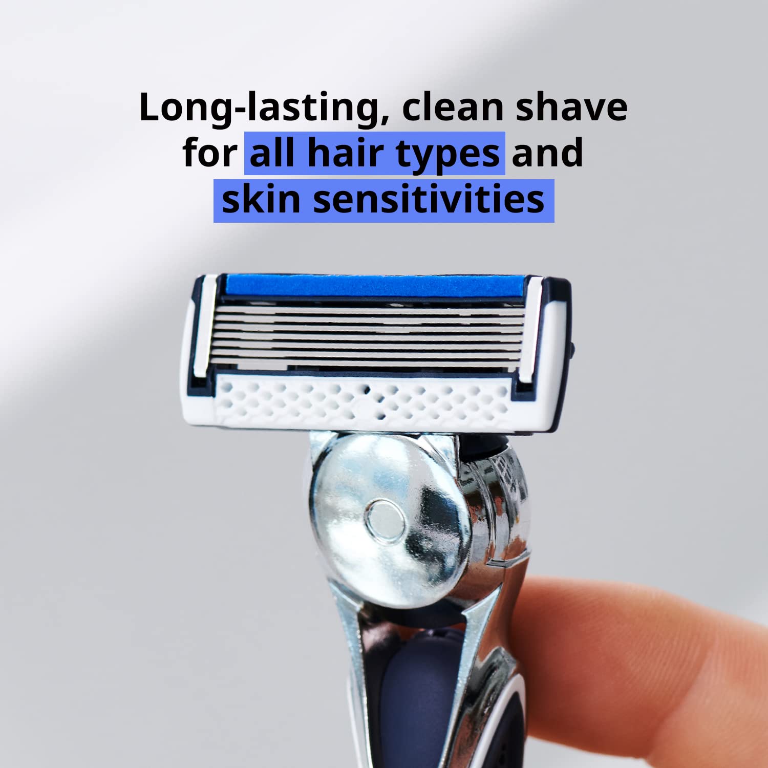 Dorco Pace 7 lames inclinées et ouverture pour rinçage rapide.