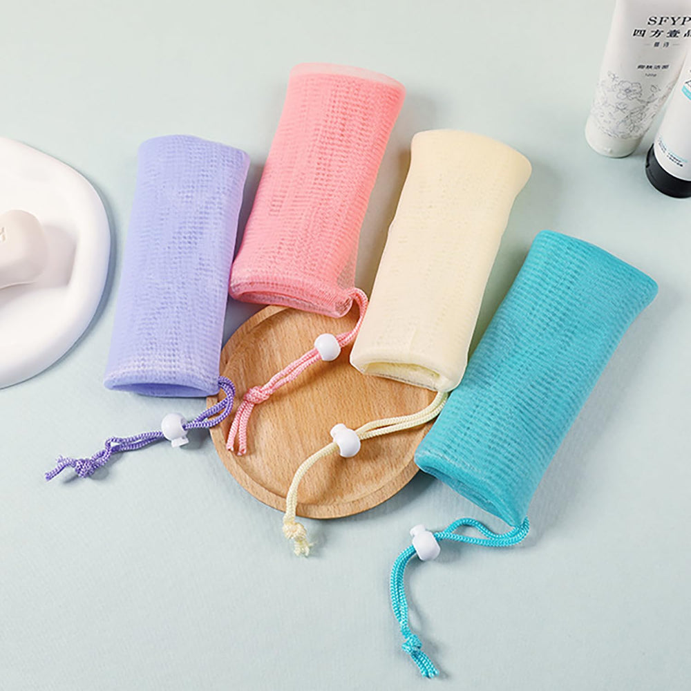 Doromy sac savon maillage exfoliant parfait pour le voyage grâce à son format compact.
