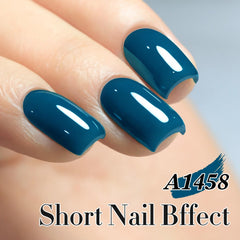 Double Rhythm vernis gel: teinte pure et transparente pour une application fluide.