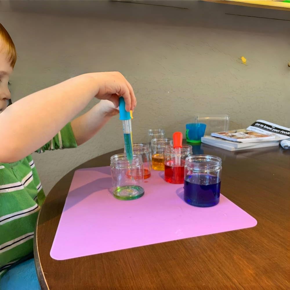 DoubleWood pipettes adaptées pour distribution de liquides chez les enfants.