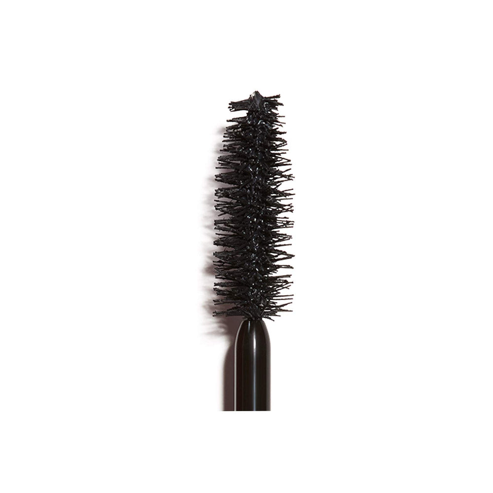 Doucce Punk Volumizer Mascara – regard ultime, cils définis et tenue longue durée.