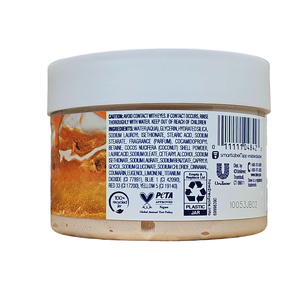 Dove gommage corporel cannelle et tarte à la citrouille, texture crémeuse pour nourrir la peau.
