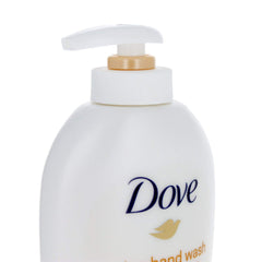 Dove Purely Pampering crème lavante douce, texture onctueuse et parfum apaisant.