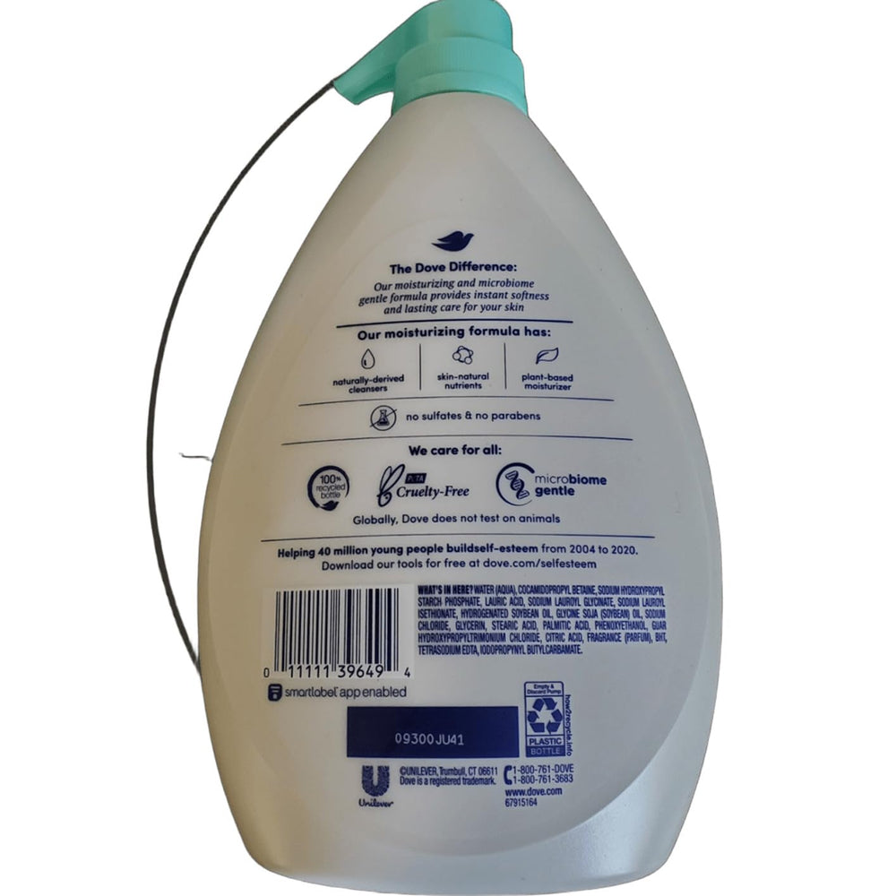 Texture soyeuse du gel douche Dove pour peau sensible, douceur après la douche.