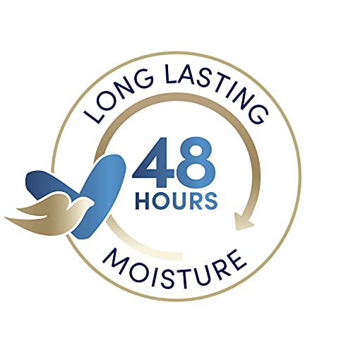 Utilisation nocturne Dove Body Love pour nourrir les mains.