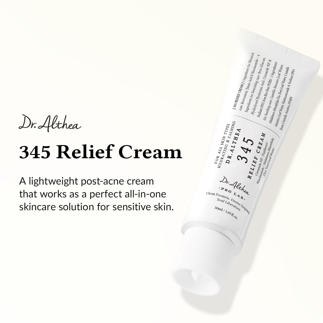 Texture crème veloutée Dr.Althea pour hydratation durable du visage.