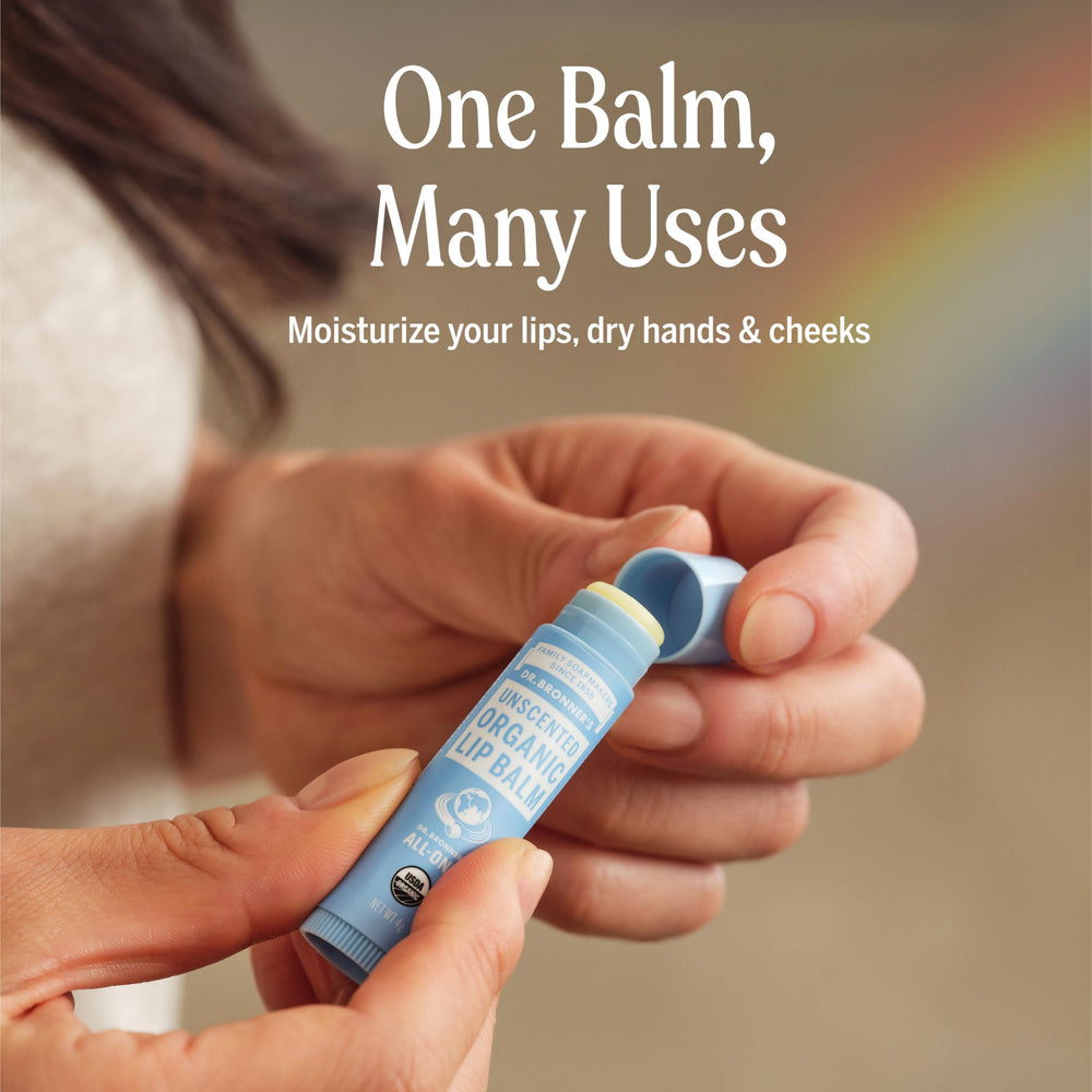 Baume à lèvres Dr. Bronner’s sans additifs, soin sûr pour toute la famille.