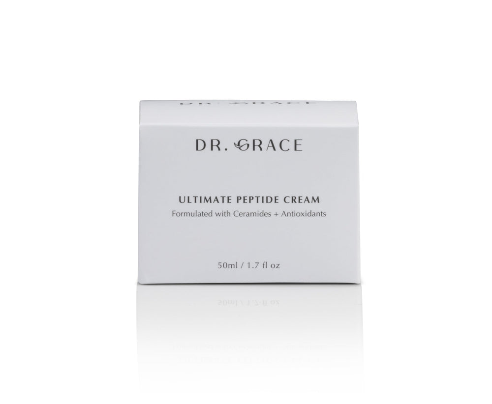 Texture légère prête à l application avec Dr. Grace Crème au Peptide Ultime.