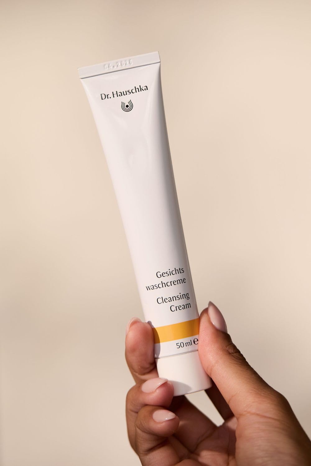Dr. Hauschka Hydratation après nettoyage : hydratation légère pour peau équilibrée.
