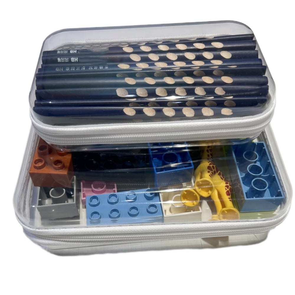 Etui Dressica rigide compact pour ranger accessoires et câbles.