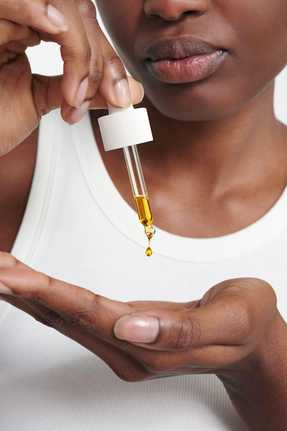 Dr. Hauschka huile clarifiante du jour, rituel matin favorisant une peau équilibrée et lumineuse