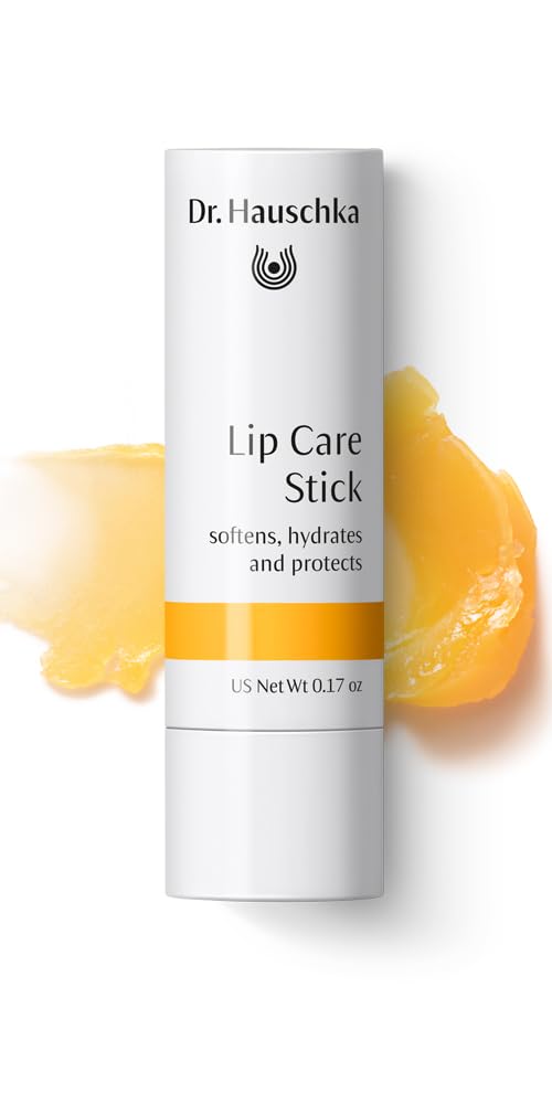 Le stick Soin Lèvres Dr. Hauschka assure hydratation durable et sensation confortable.