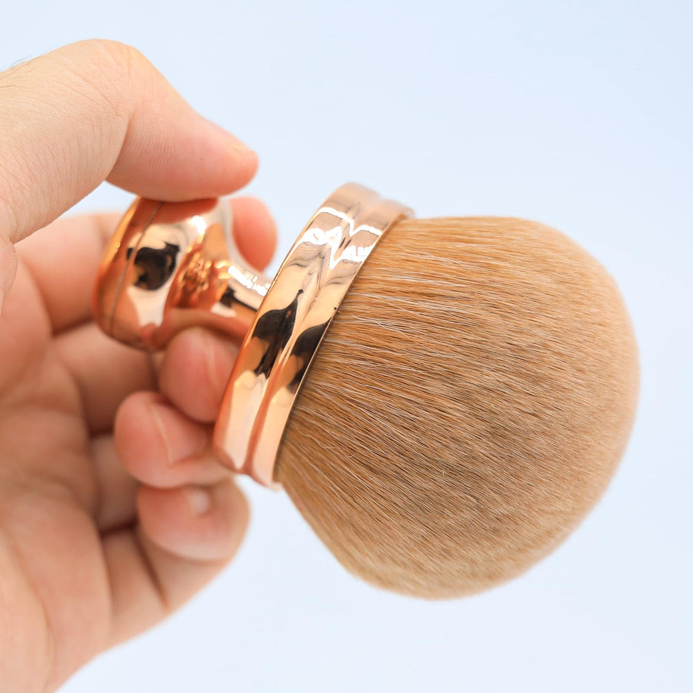 Brosse DRIPOO utilisation quotidienne, idéale pour débutants et pros.
