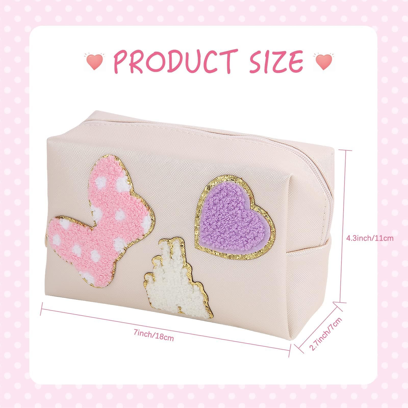Dripykiaa Preppy Patch pochette maquillage, fermeture double pour sécurité et durabilité.