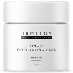 DRMTLGY Tingl – emballage des lingettes exfoliantes prêt à l’emploi.
