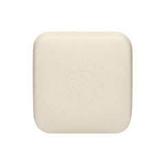 Drunk Elephant Pekee Bar nettoyant visage en action, texture crème pour une peau nettoyée en douceur