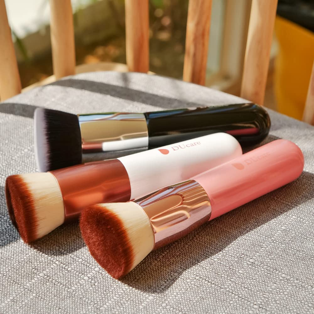 Design noir DUcare Kabuki, esthétique et durabilité