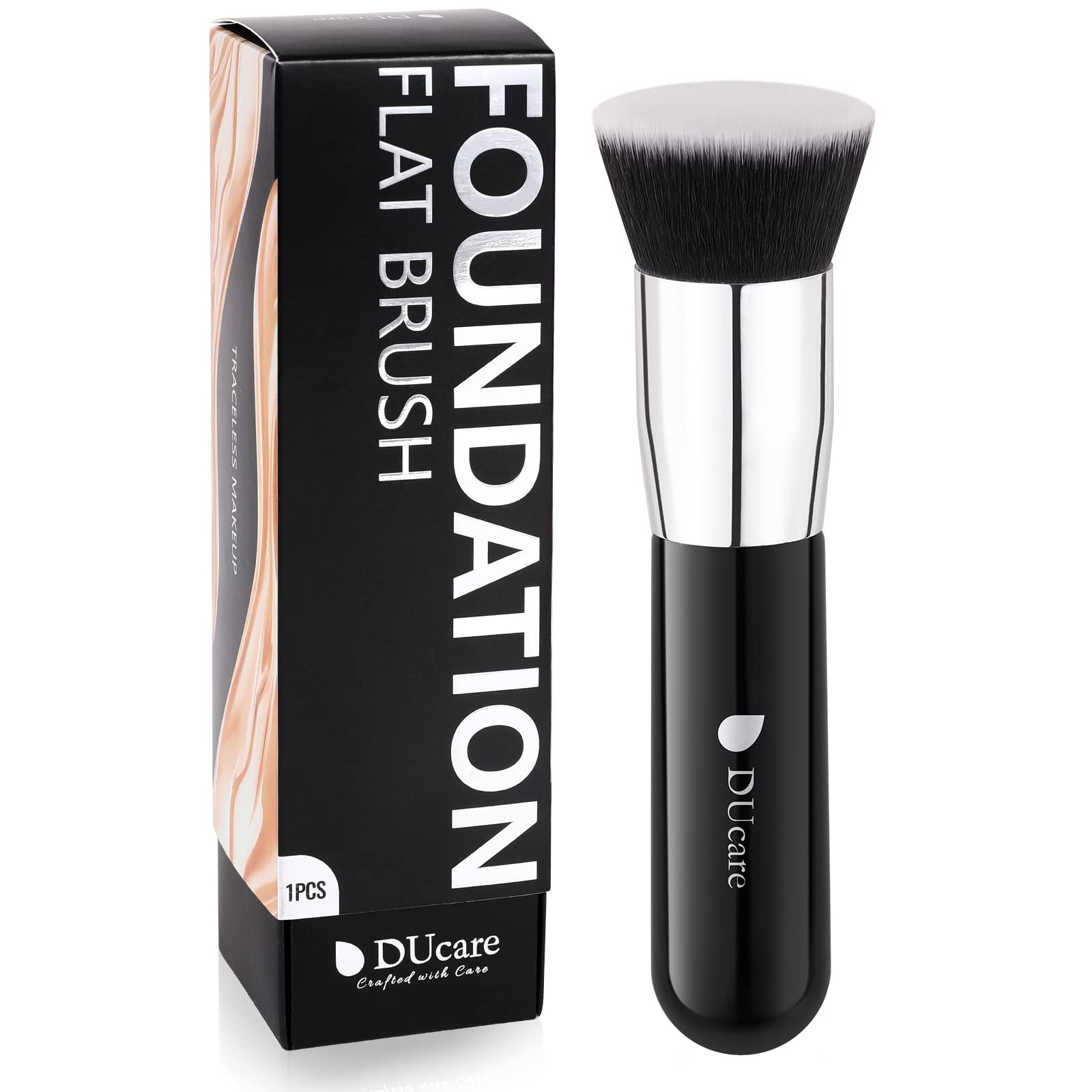 Brosse Kabuki DUcare pour fond de teint liquide, application homogène