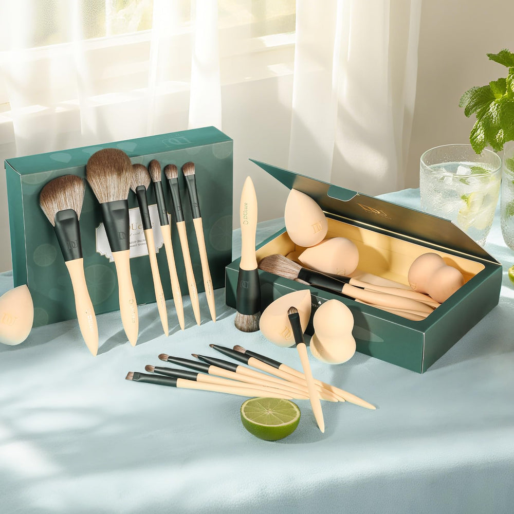 DUcare-pinceaux-face-quatre-pieces, base parfaite pour un teint naturel.