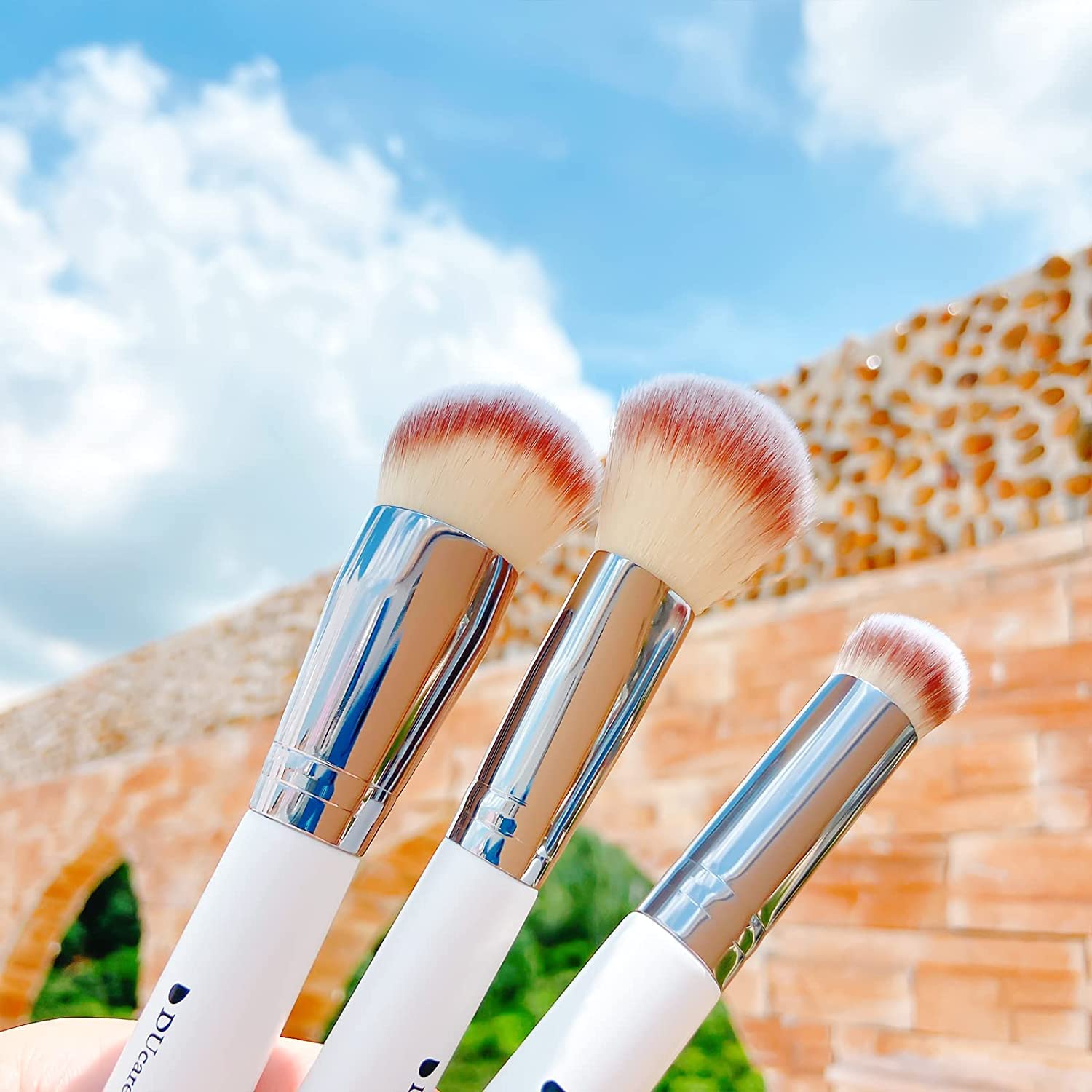 DUcare usage quotidien kabuki, idéal pour routine maquillage journalière.