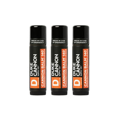 Duke Cannon Cannon Balm emballé en ensemble de trois, pratique pour les travaux lourds.