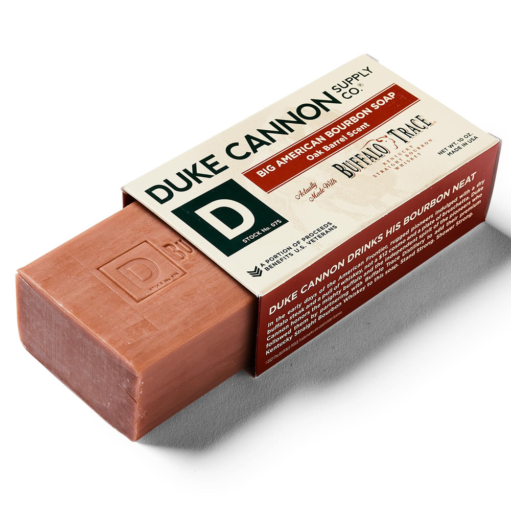 Savon Duke Cannon Big American Bourbon 3-pack, pratique pour plusieurs douches.