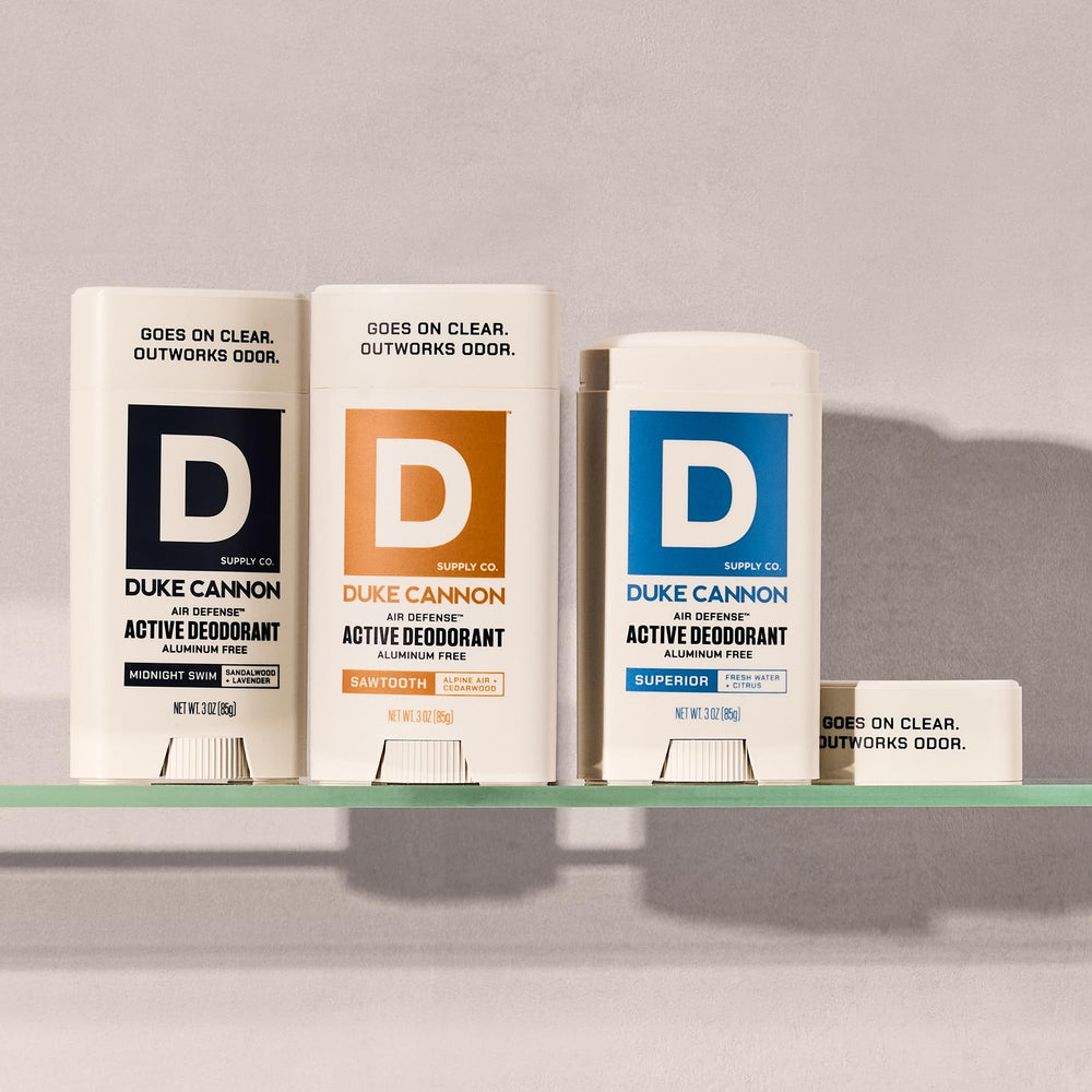 Duke Cannon soutient les vétérans grâce à une partie des recettes.
