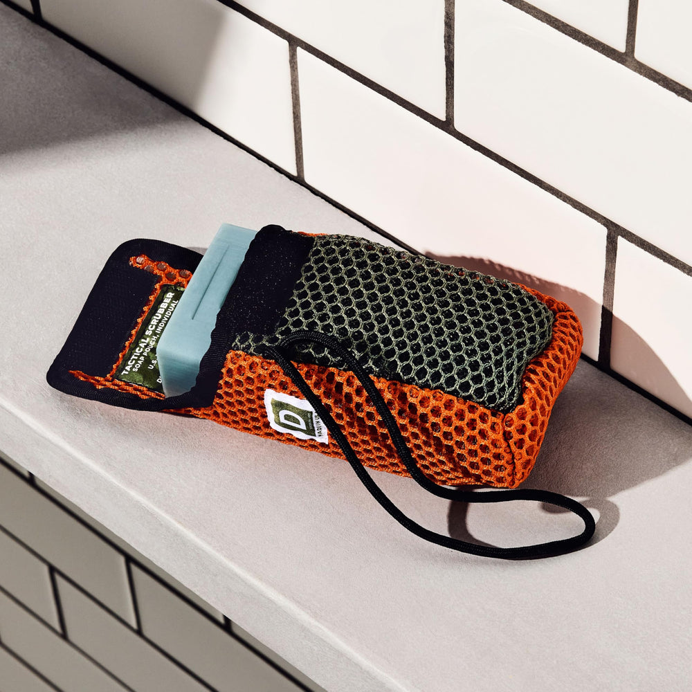 Construction durable: pochette conçue pour durer avec des savons volumineux.