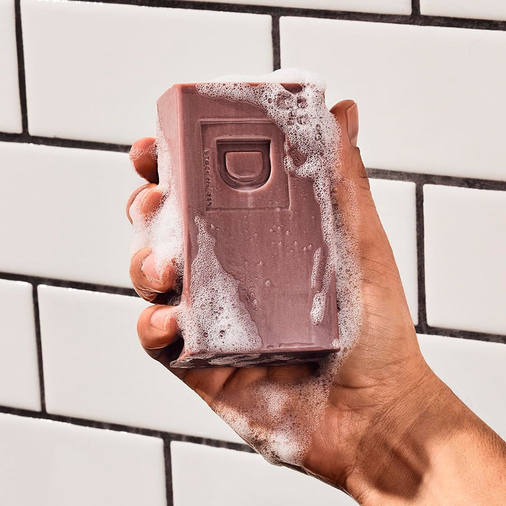 Format 10 oz extra-large: savon robuste pour usage prolongé.