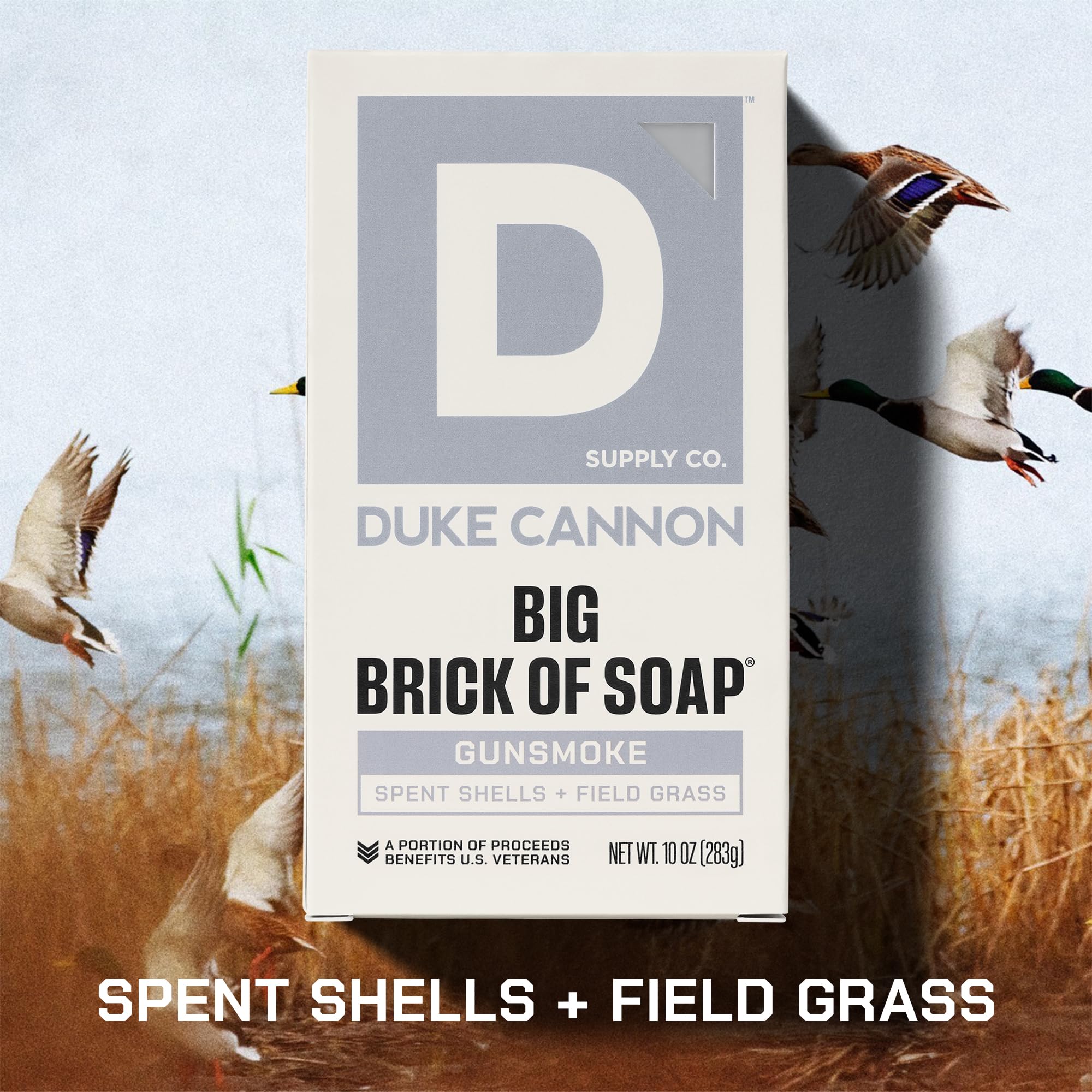 Duke Cannon Gun Smoke: texture dense et mousse riche, convient à tous types de peau