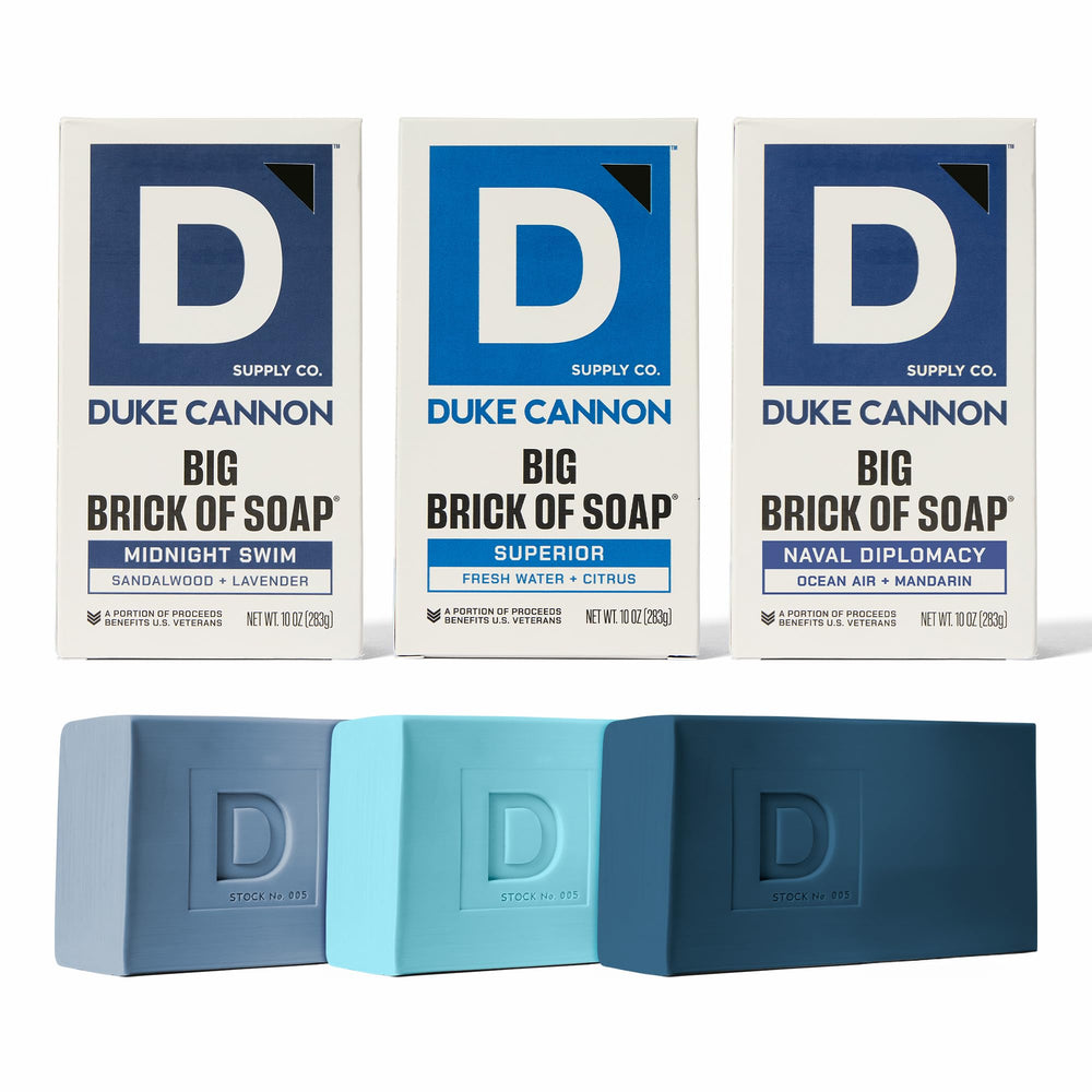 Savon Duke Cannon Midnight Swim, barre de 10 oz, parfum rafraîchissant pour le réveil.