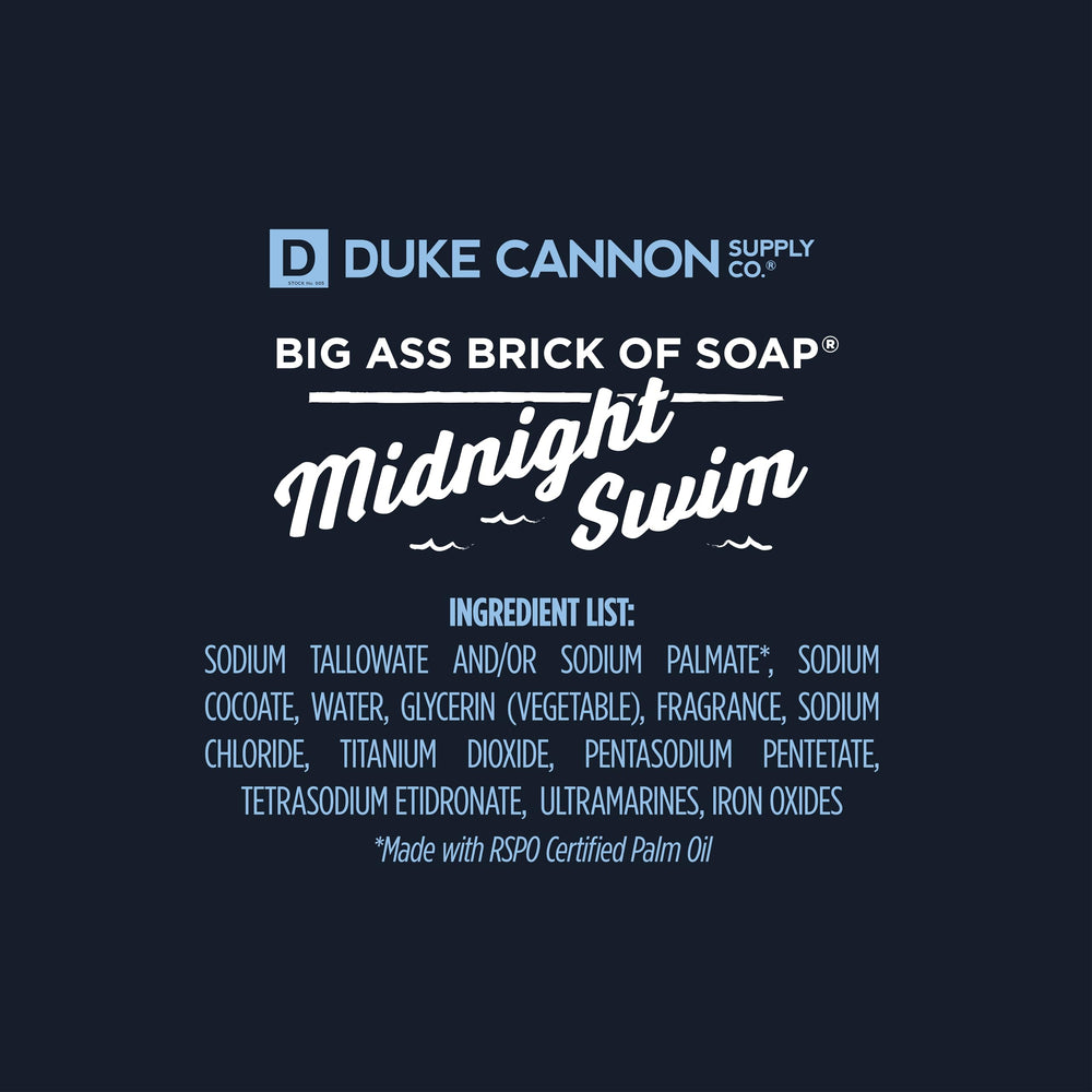 Savon Duke Cannon moulage triple garantissant mousse généreuse et durable.