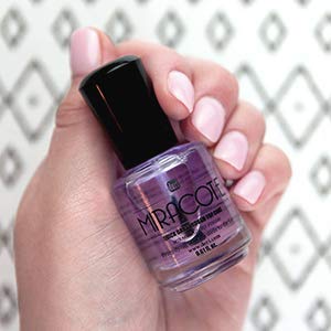 Routine simple d’application Duri Rejuvacote 1 sur vos ongles.