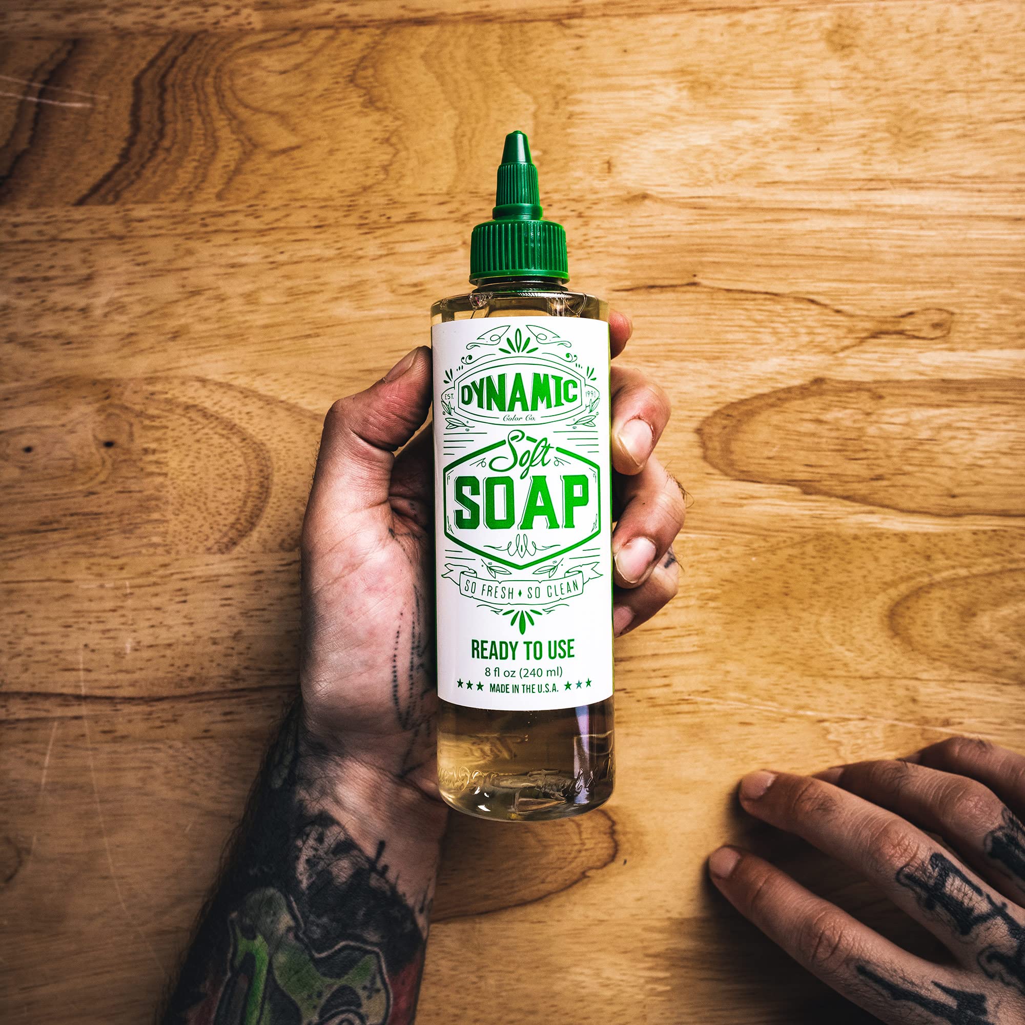 Dynamic Color Co Savon vert doux — parfait pour les voyages d’artiste.