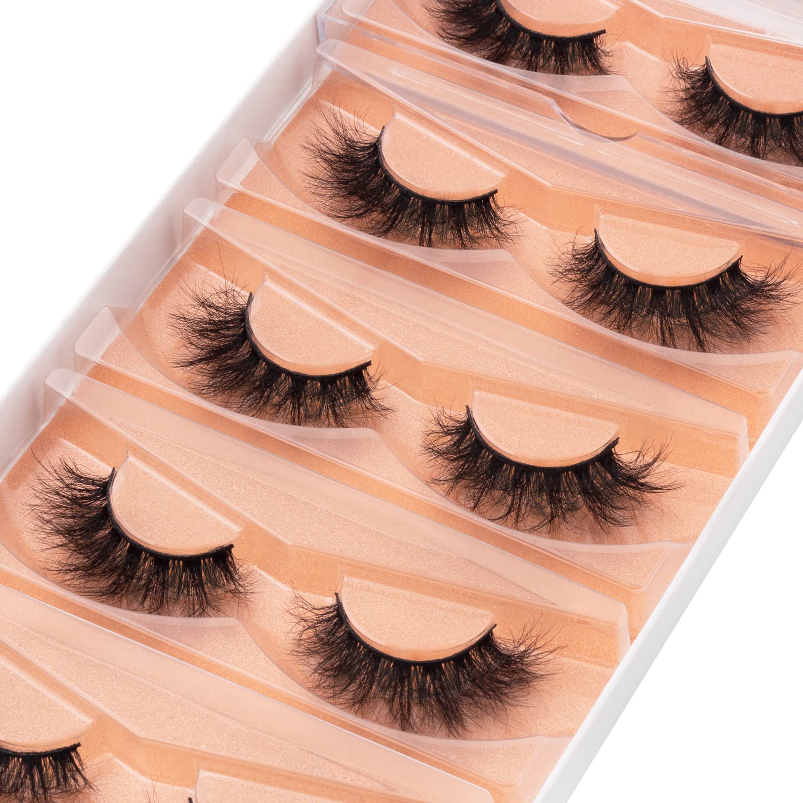 Cils DYSILK vison synthétique duveteux, 6D, effet volumineux et durable.