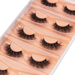 Cils DYSILK vison synthétique duveteux, 6D, effet volumineux et durable.