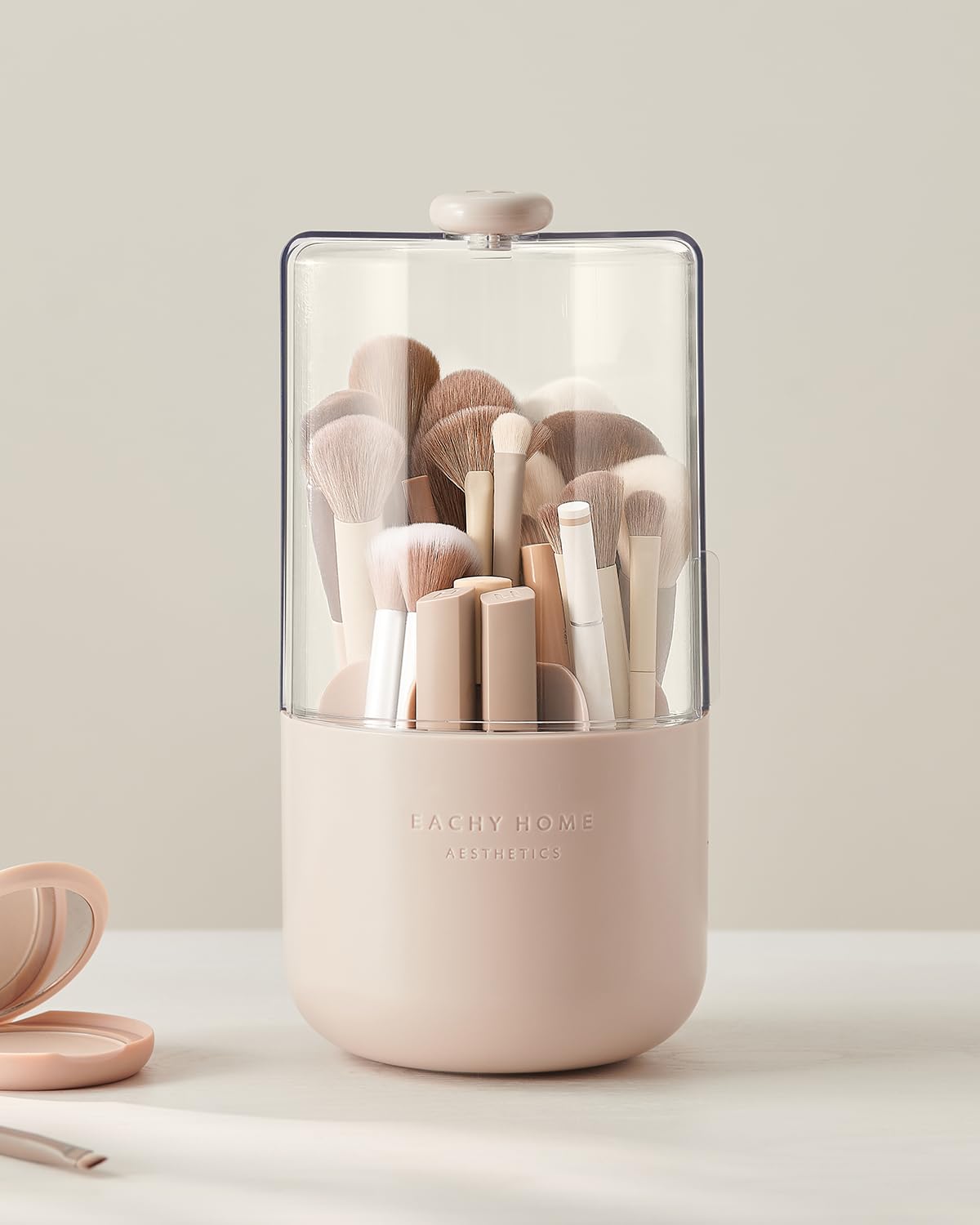 Pinceaux roses EACHY sur design chic et féminin.