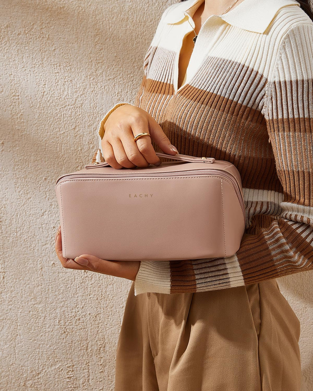 EACHY Travel Makeup Bag design rose élégant pour un look chic en voyage.
