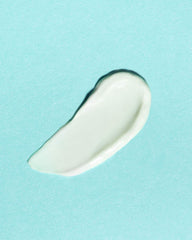 Ingrédients spiruline et matcha dans Mermaid Milk pour nourrir la peau.