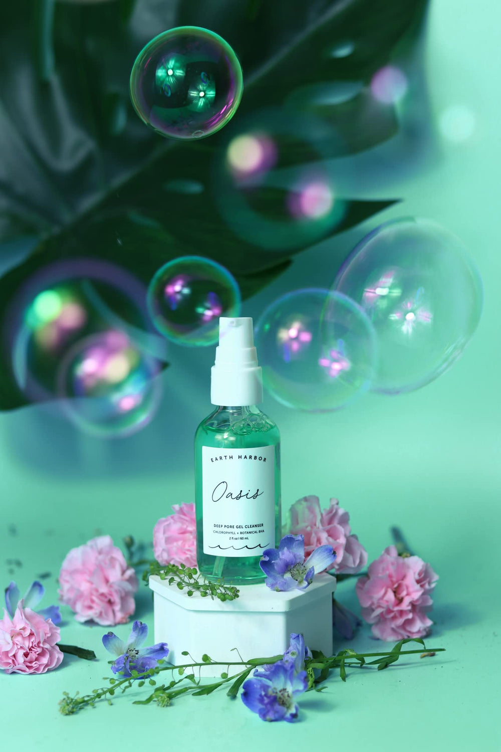 Earth Harbor Oasis Deep Pore Gel Cleanser — effet éclat subtil sans surgras après utilisation quotidienne.