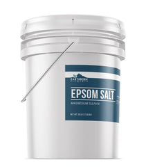 Earthborn Elements Epsom Salt se dissout rapidement dans l’eau chaude pour un bain rapide.