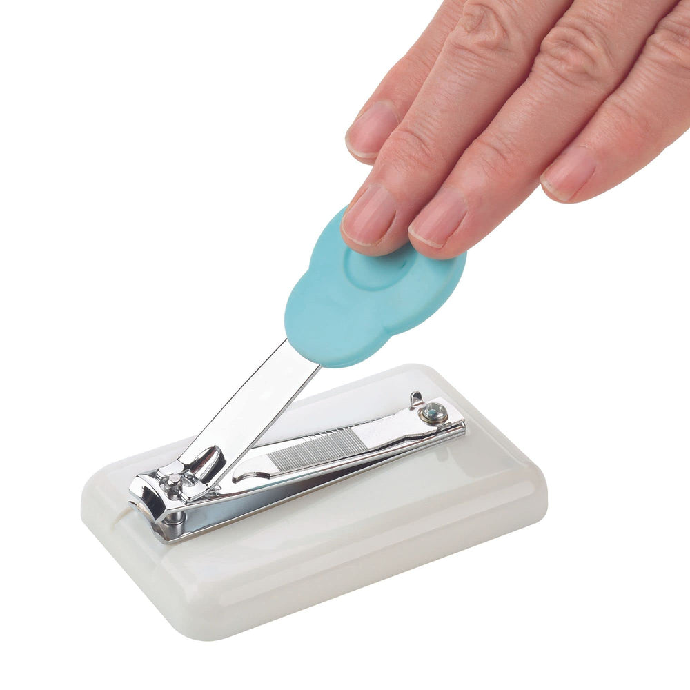 Easi-Grip Peta Table Coupe-Ongles lime intégrée pour plus de praticité.