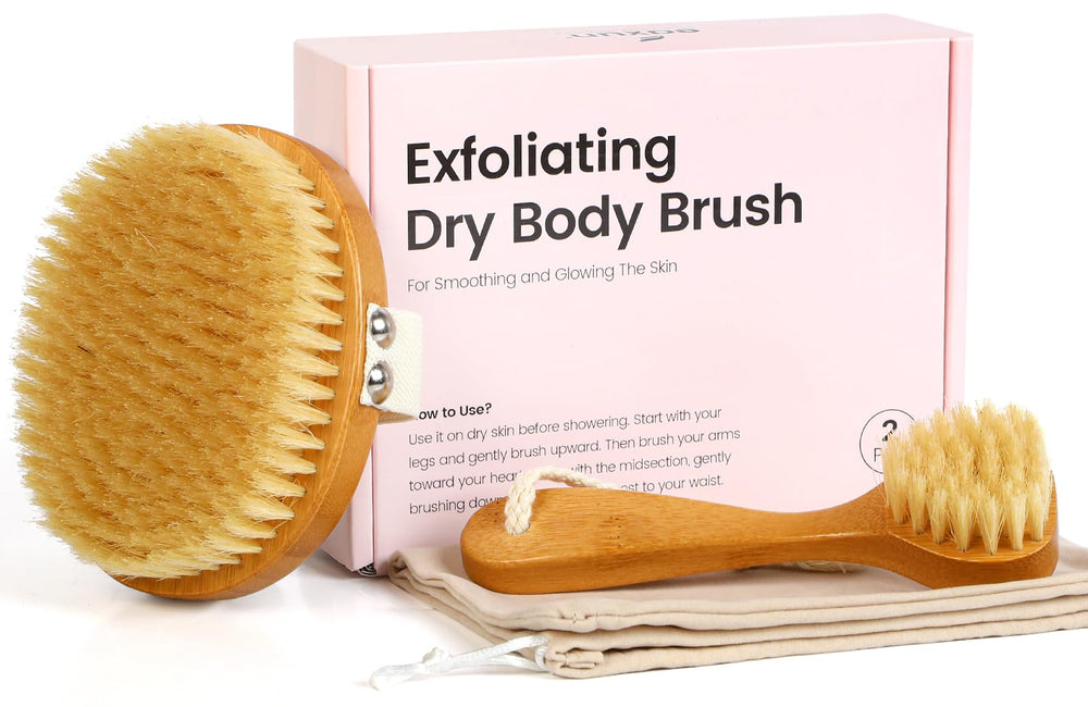 Brosse visage eaxun en bambou avec poils de sanglier pour exfolier en douceur.
