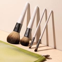 EcoTools pinceau-micro-crease-yeux parfait pour les détails.