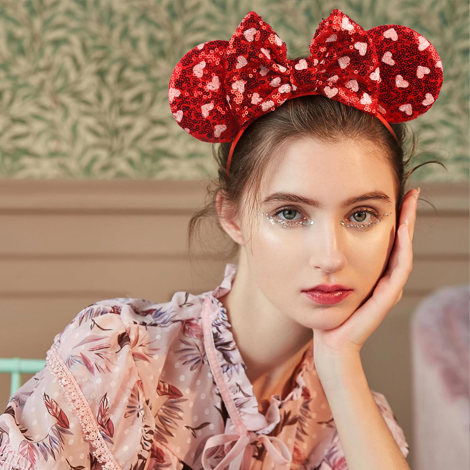 Bandeau Saint-Valentin Ecuupas, design festif parfait pour sortir et faire bonne impression.