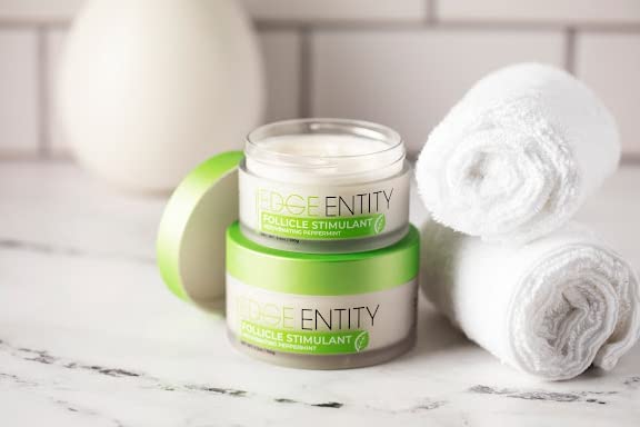Edge Entity application massage cuir chevelu: absorption facile et confort.