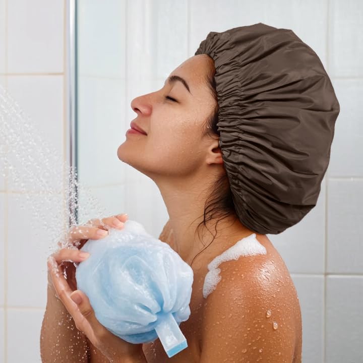 Edoneery bonnet-douche-lavable offre une solution durable et facile à nettoyer après utilisation.