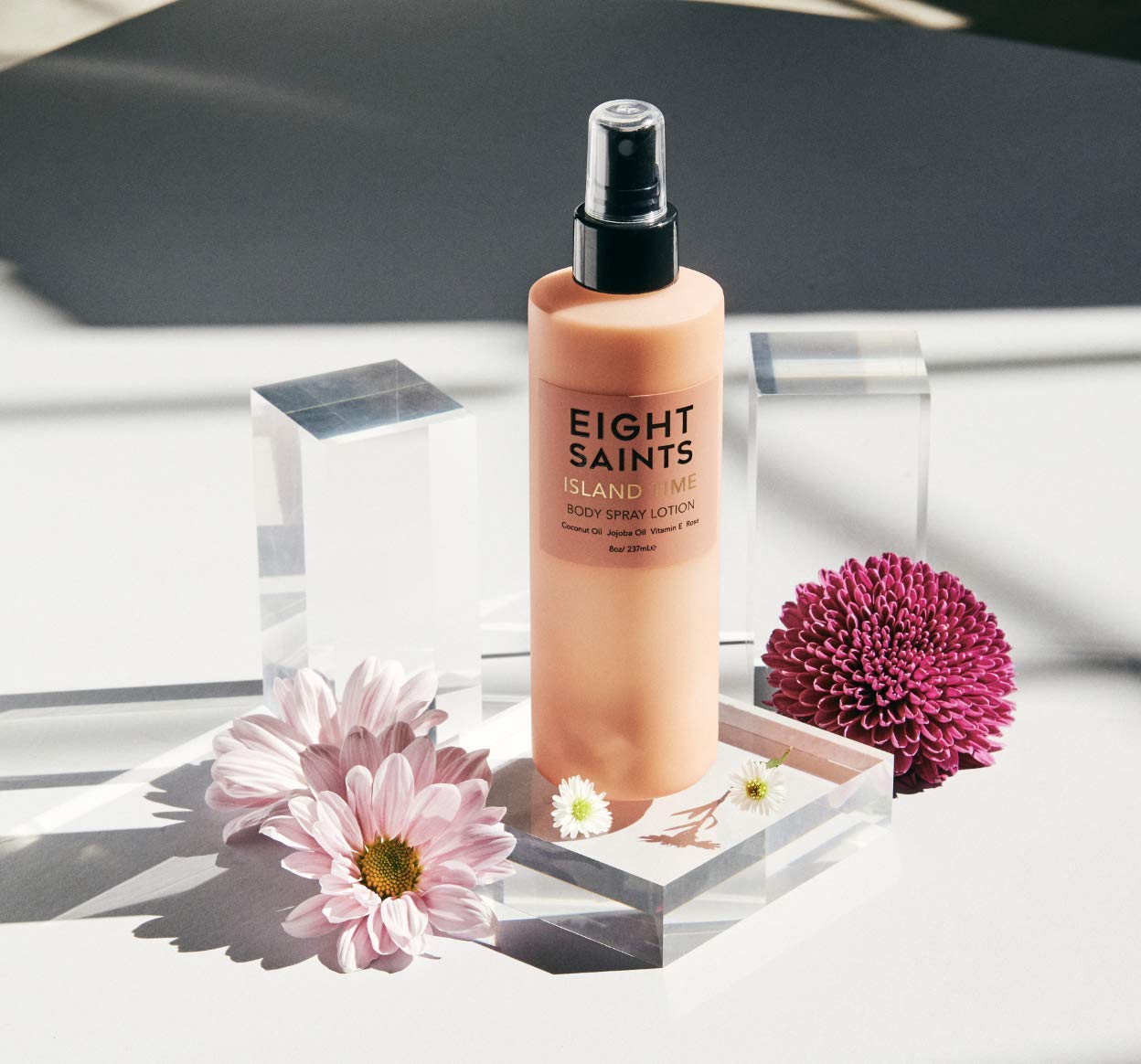 Ingrédients clés coco jojoba vitamine E tournesol dans Eight Saints Island Time.