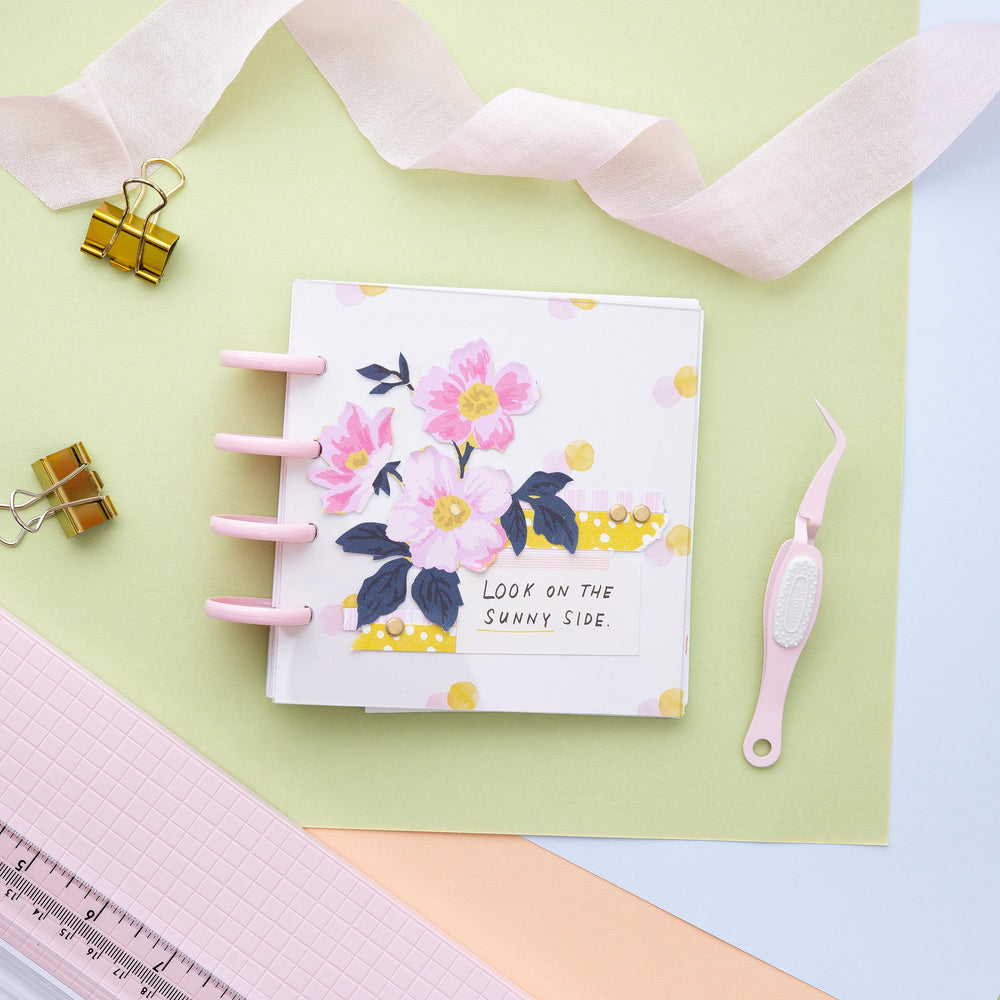 Pinces EK Tools roses, prise fiable pour petits bijoux et perles.
