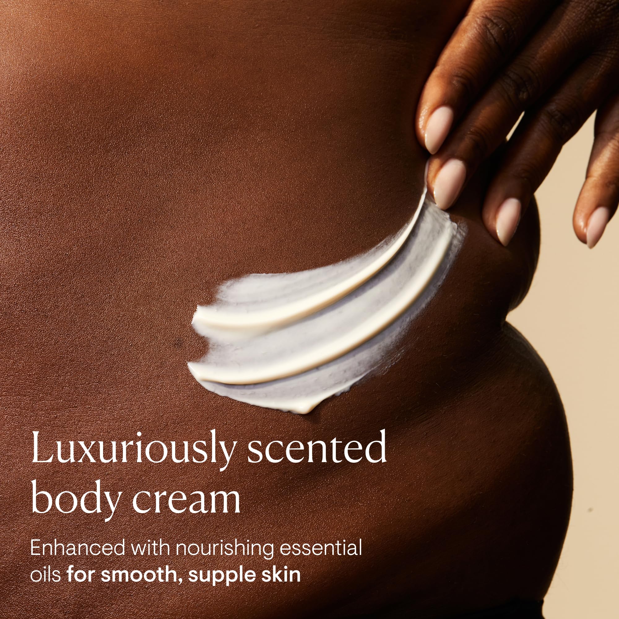 ELEMIS Frangipani Monoi crème pour le corps, texture soyeuse, peau douce et nourrie.
